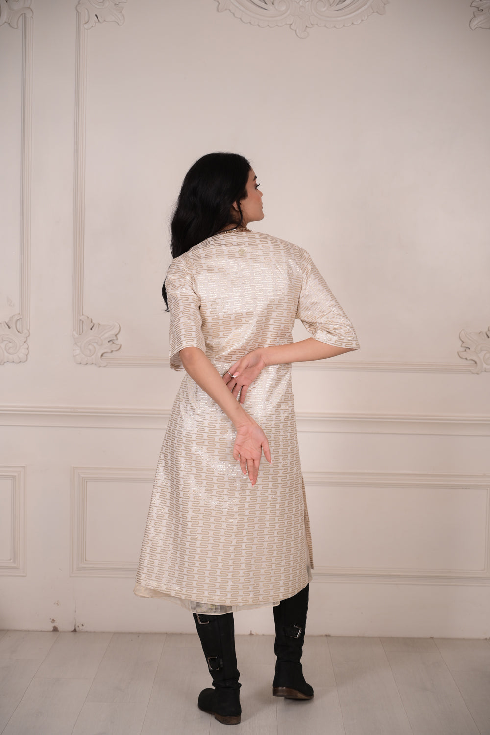 Zehra Overlay/Shrug Chanderi Cotton with Gold Zari Off-White